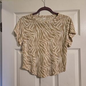 Old Navy Zebra Print Short Sleeve Top - Cream and Tan Size L